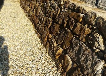 Natursteinmauer Granit Schotter 16-32 gebraucht