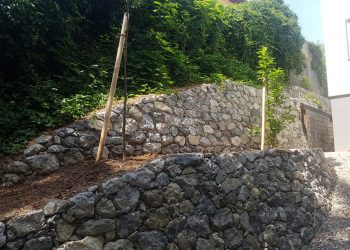 Trockensteinmauer